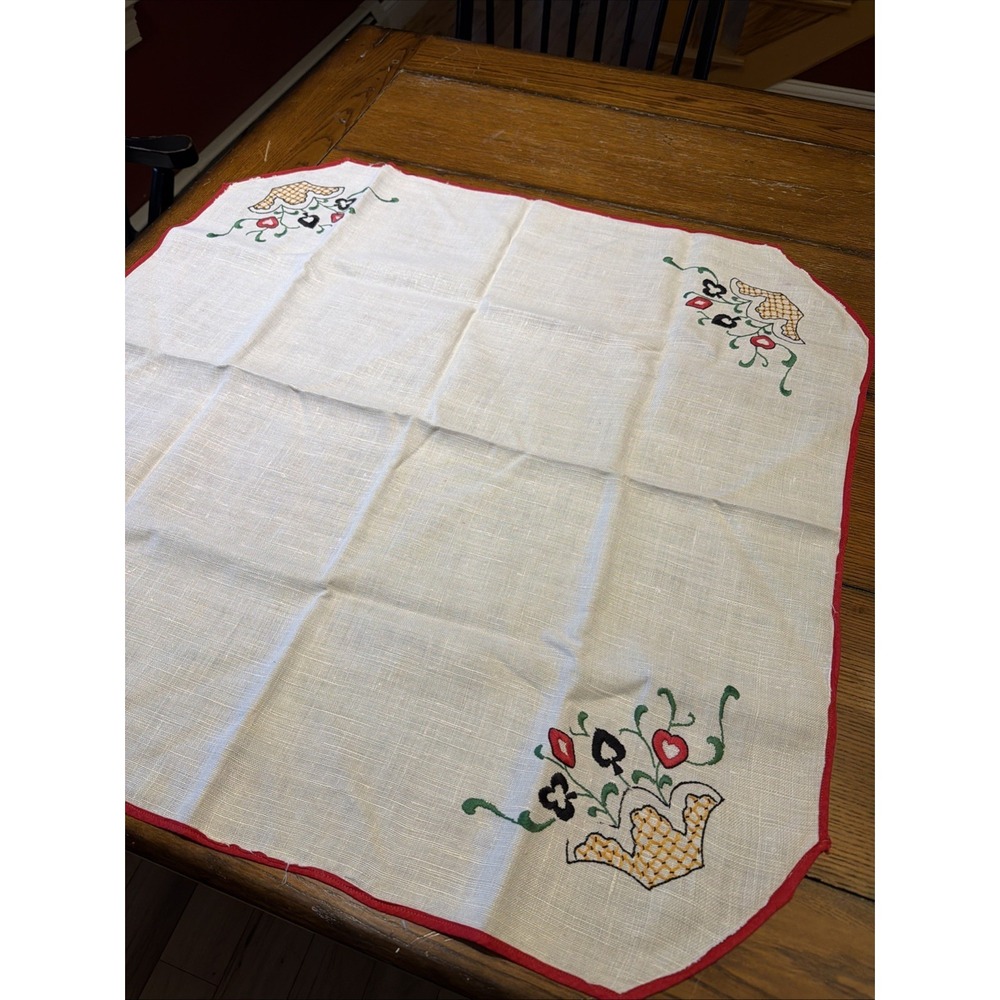 Linen 50s Hand Embroidered Table Cloth Folk Pattern Needlework MCM 29" Square